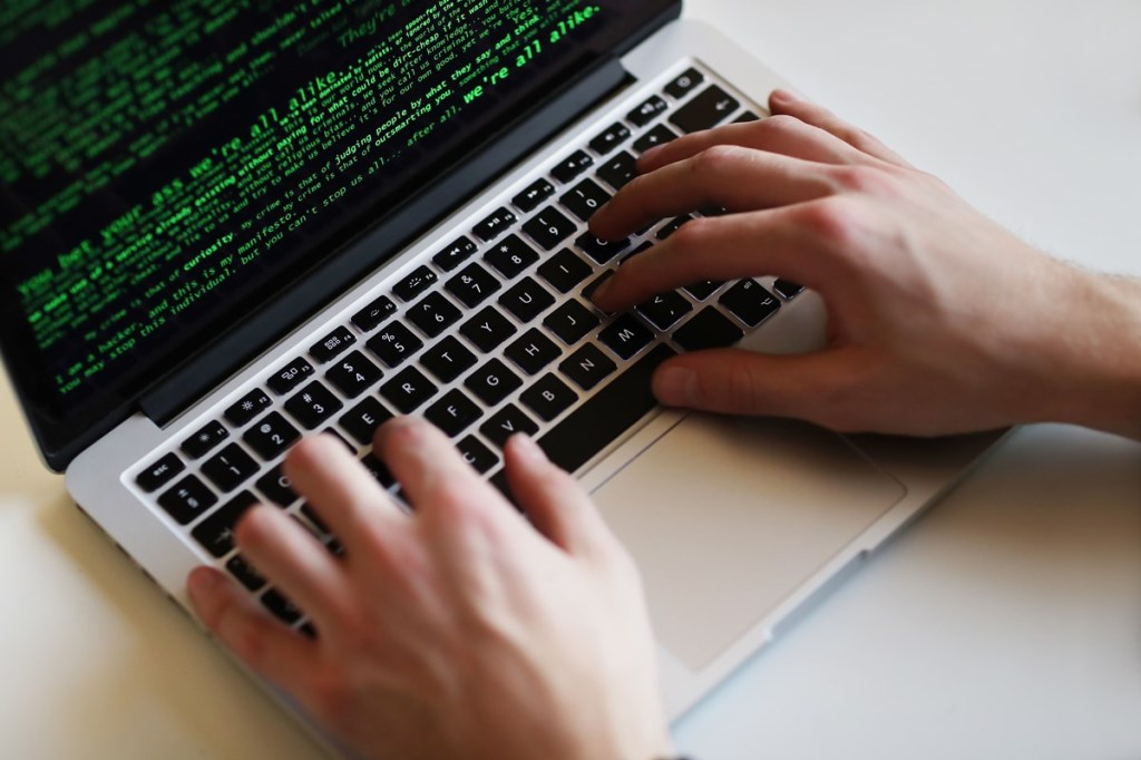 Pengamat: Gangguan PDN Terindikasi Terkena Serangan&nbsp;Siber