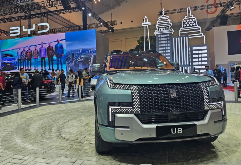 4 Hal Tentang E4 Platform Inovatif BYD: Kaya Sensor Hingga Bisa Berputar 359&nbsp;Derajat