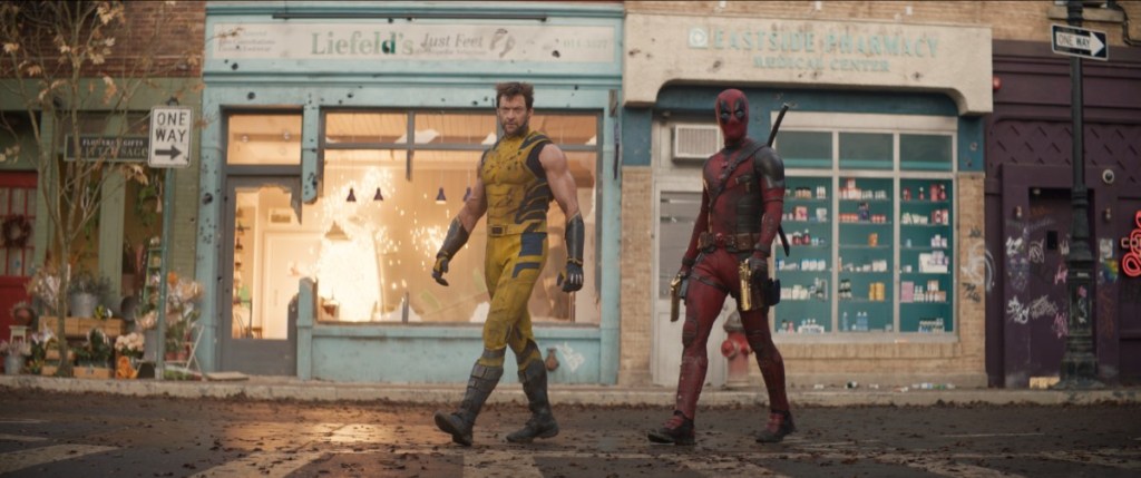Review Deadpool and Wolverine, Bawa Warna Baru di&nbsp;MCU