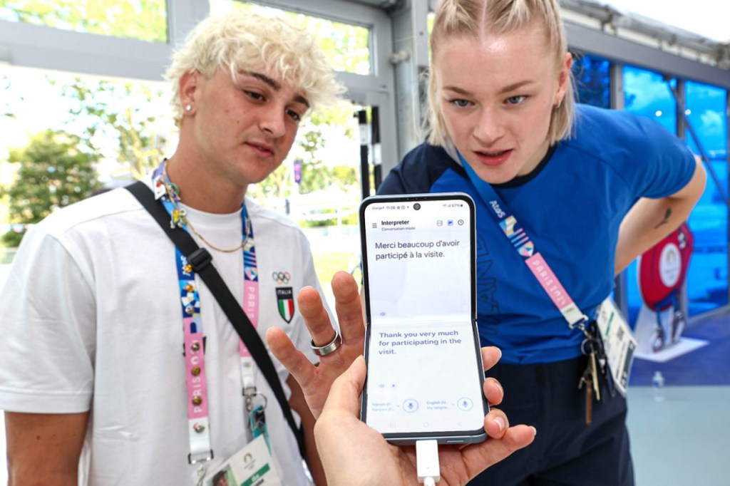 Jadi Jembatan Komunikasi Antar Bahasa, Fitur AI di Galaxy Z Flip6 Jadi Perhatian di Olimpiade&nbsp;2024