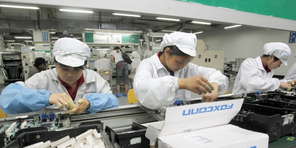 Percepat Produksi iPhone 16, Foxconn Memperkerjakan 50.000 Pekerja di&nbsp;Cina