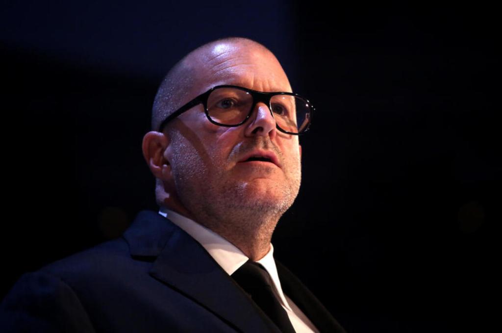 Mantan Desainer Apple, Jony Ive Kolaborasi Bersama&nbsp;OpenAI